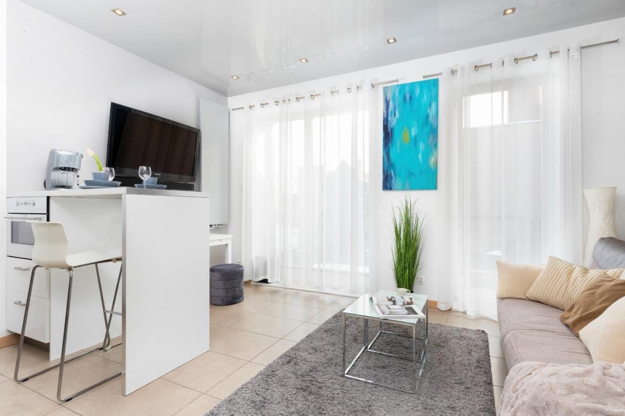 Old Town Neptun Apartments By Noclegi Renters Gdansk Bagian luar foto