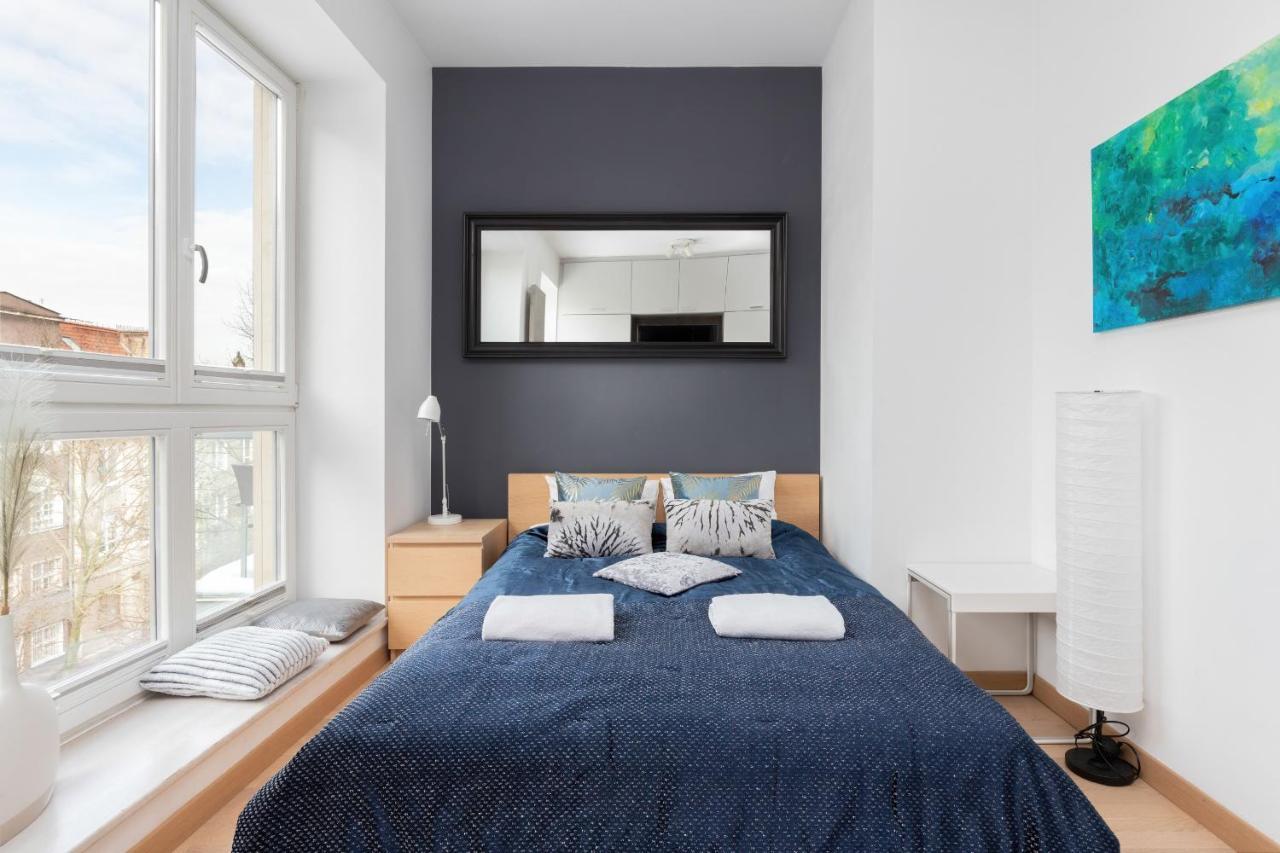 Old Town Neptun Apartments By Noclegi Renters Gdansk Bagian luar foto